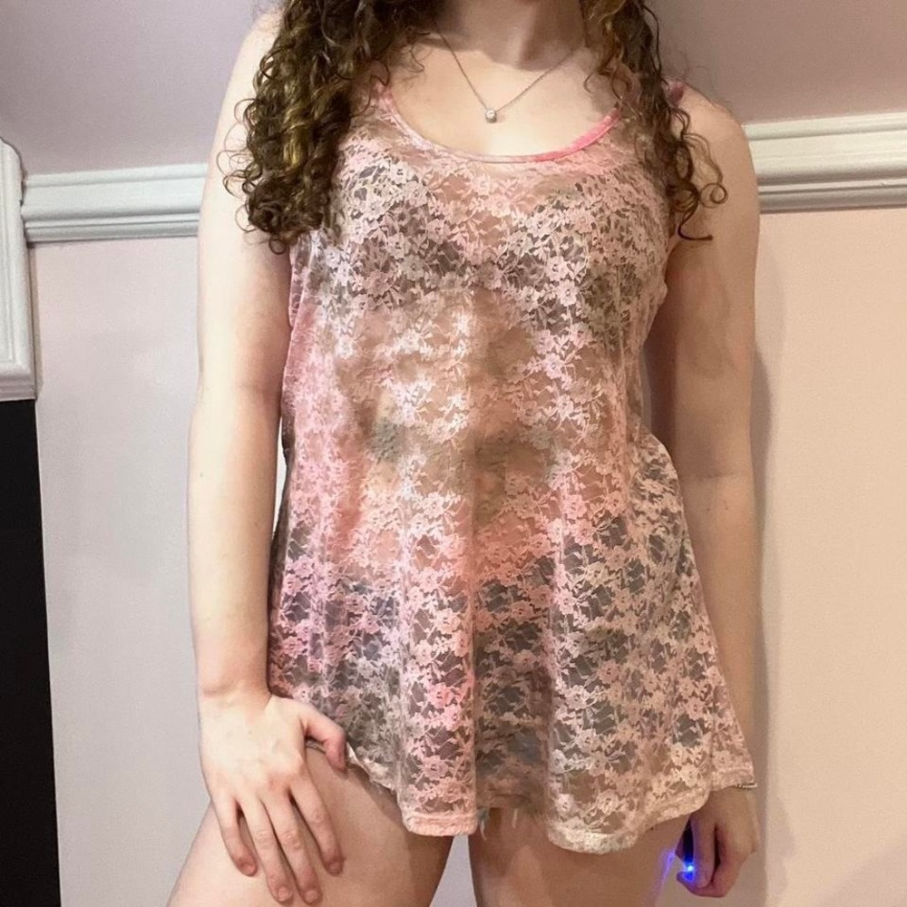 ⭐y2k pink floral lace tie die‎ sheer tank medium